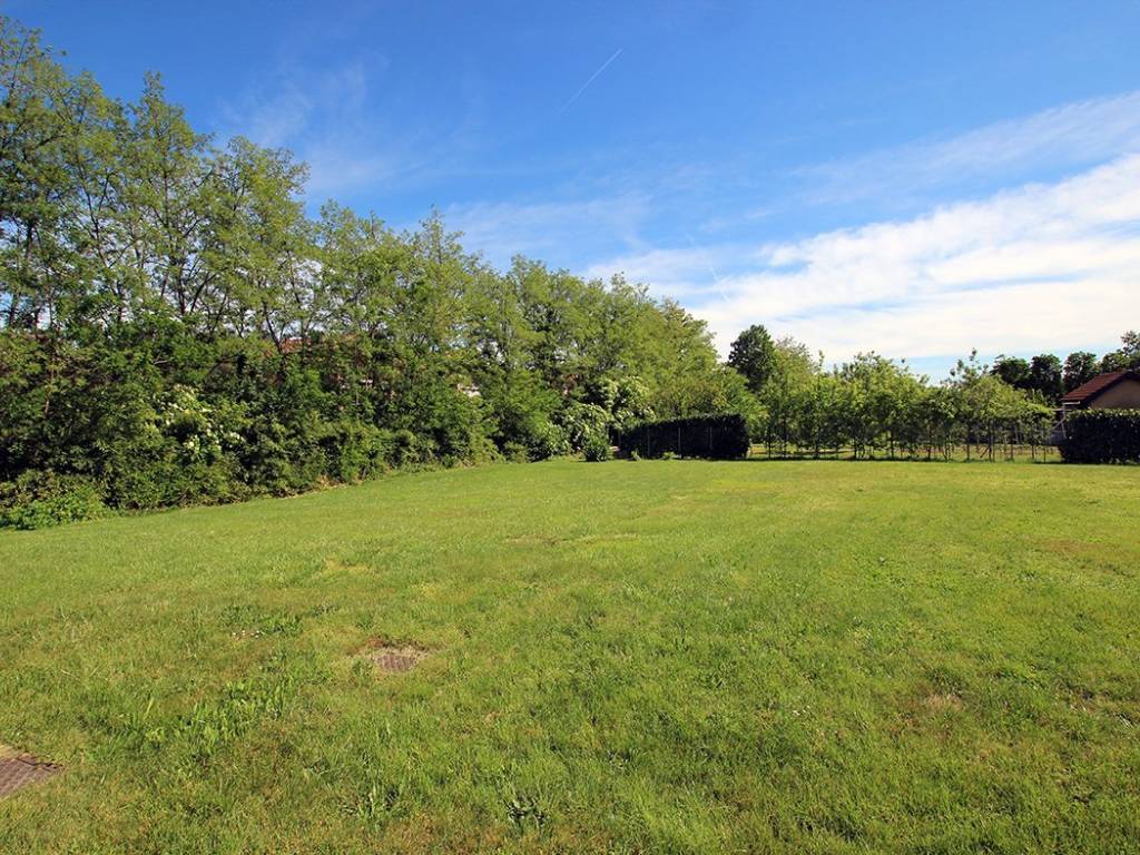 Terreno a Castronno in Via Indipendenza - Foto 5