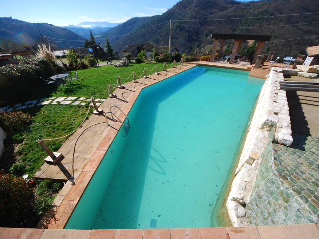 Rustico / casale a Spoleto in Strada Casigliano - Foto 3