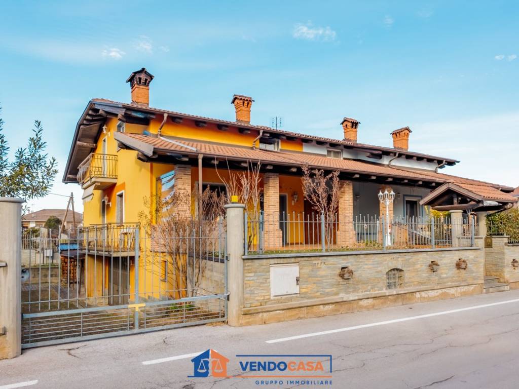 Villa a Busca in Via Luigi Ardissone - Foto 2