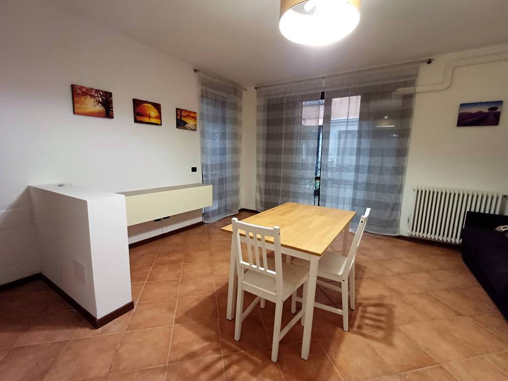 Appartamento a Trezzano sul naviglio in Via Benedetto Croce, 1 - Foto 2