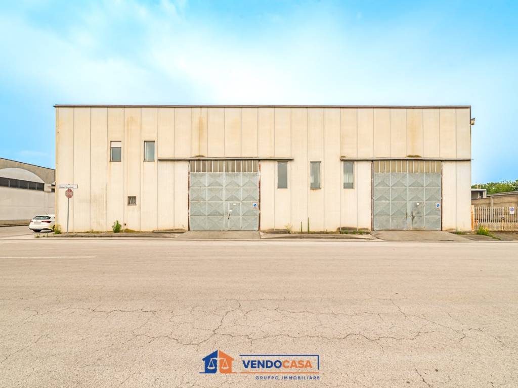 Immobile a Savigliano in Via dell'Artigianato, 29 - Foto 3