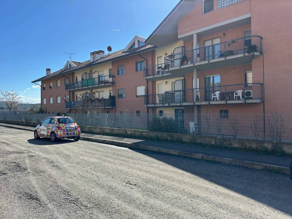 Appartamento a Voghera in Via Antonio Segni, 8 - Foto 2