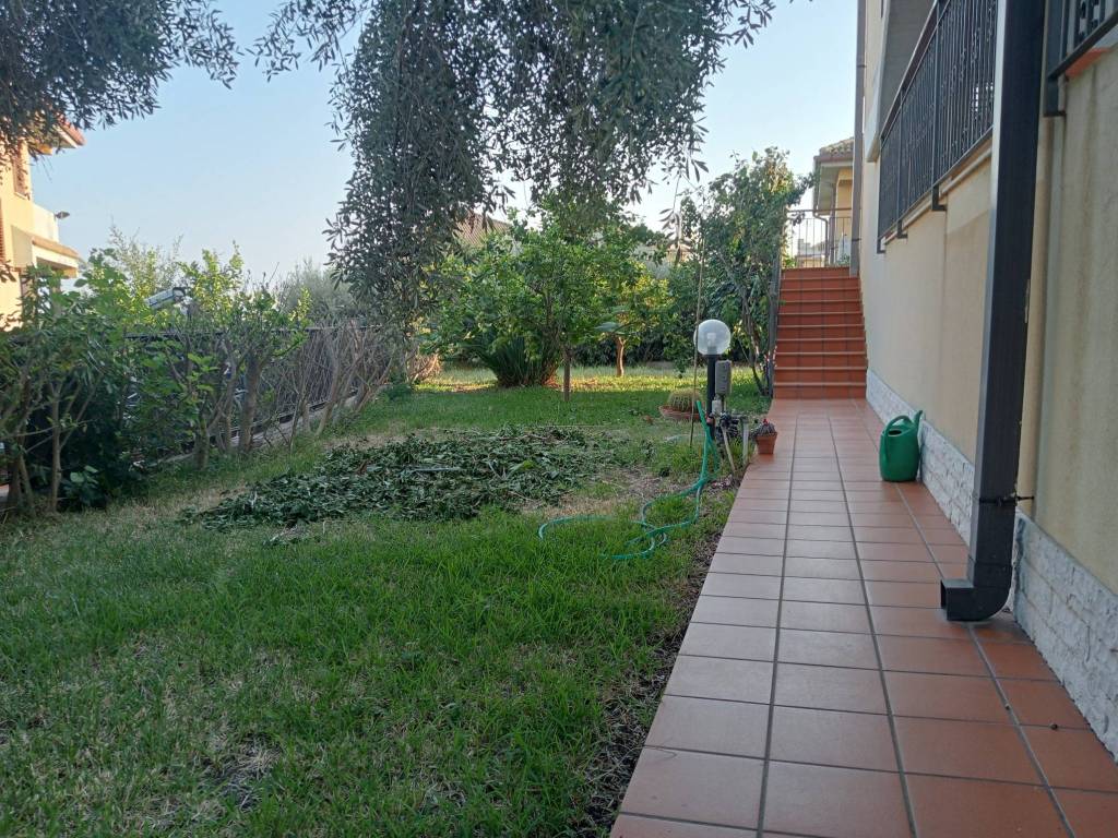 Villetta a schiera a Siracusa in Traversa Sinerchia - Foto 3