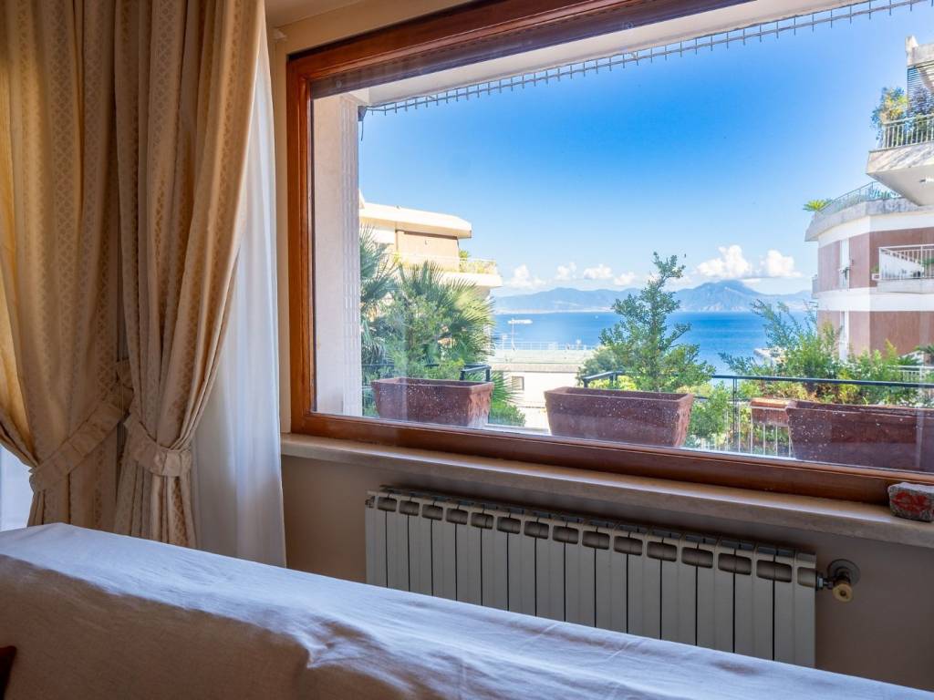 Appartamento a Napoli in Via Francesco Petrarca, 127 - Foto 4