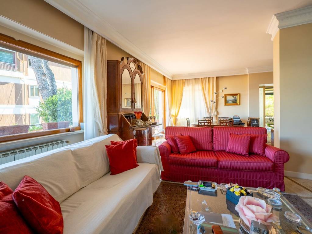 Appartamento a Napoli in Via Francesco Petrarca, 127 - Foto 5