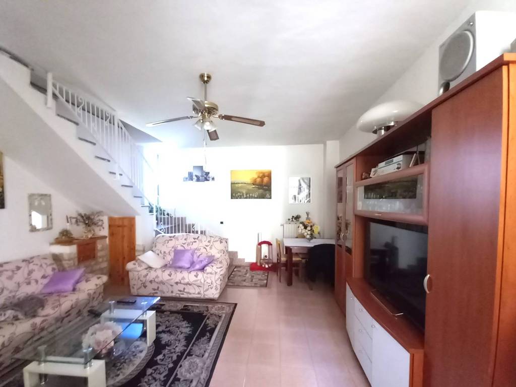 Villa a Sirignano in Via Guglielmo Marconi, 9 - Foto 4