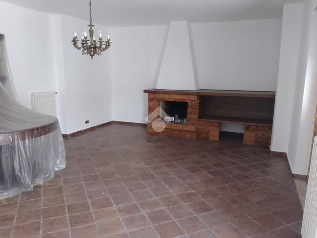 Appartamento a San potito ultra in Via Roma - Foto 4