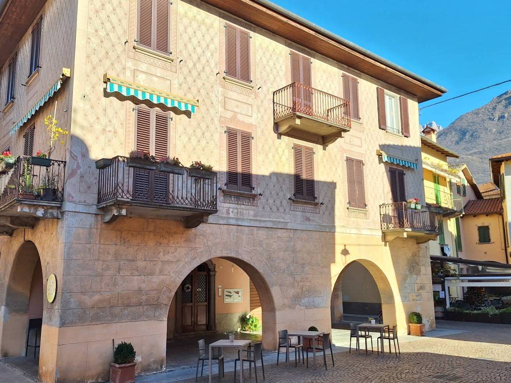 Immobile a Mandello del lario in Piazza 25 Aprile, 4 - Foto 2