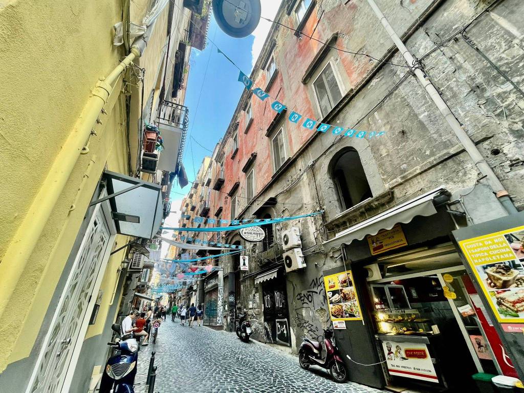 Appartamento a Napoli in Vico Santa Maria Vertecoeli - Foto 2