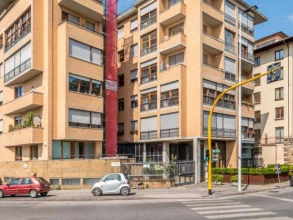 Appartamento a Firenze in Lungarno del Tempio - Foto 4