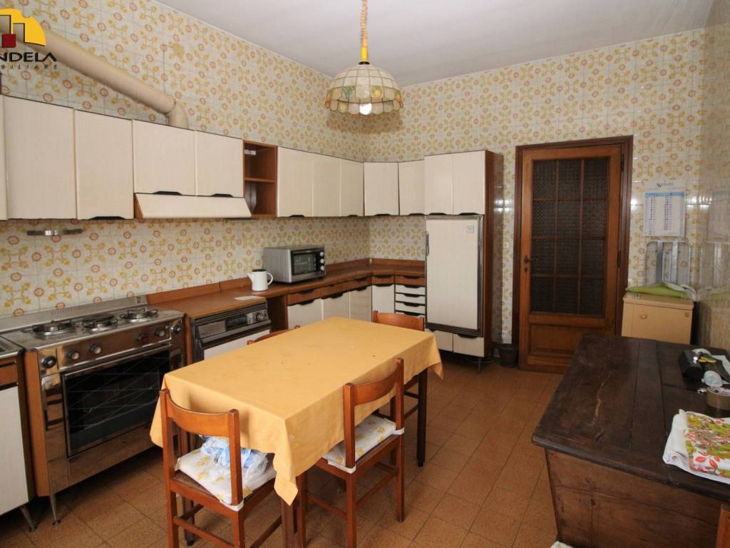 Appartamento a Mondovì in Piazza Mellano - Foto 2