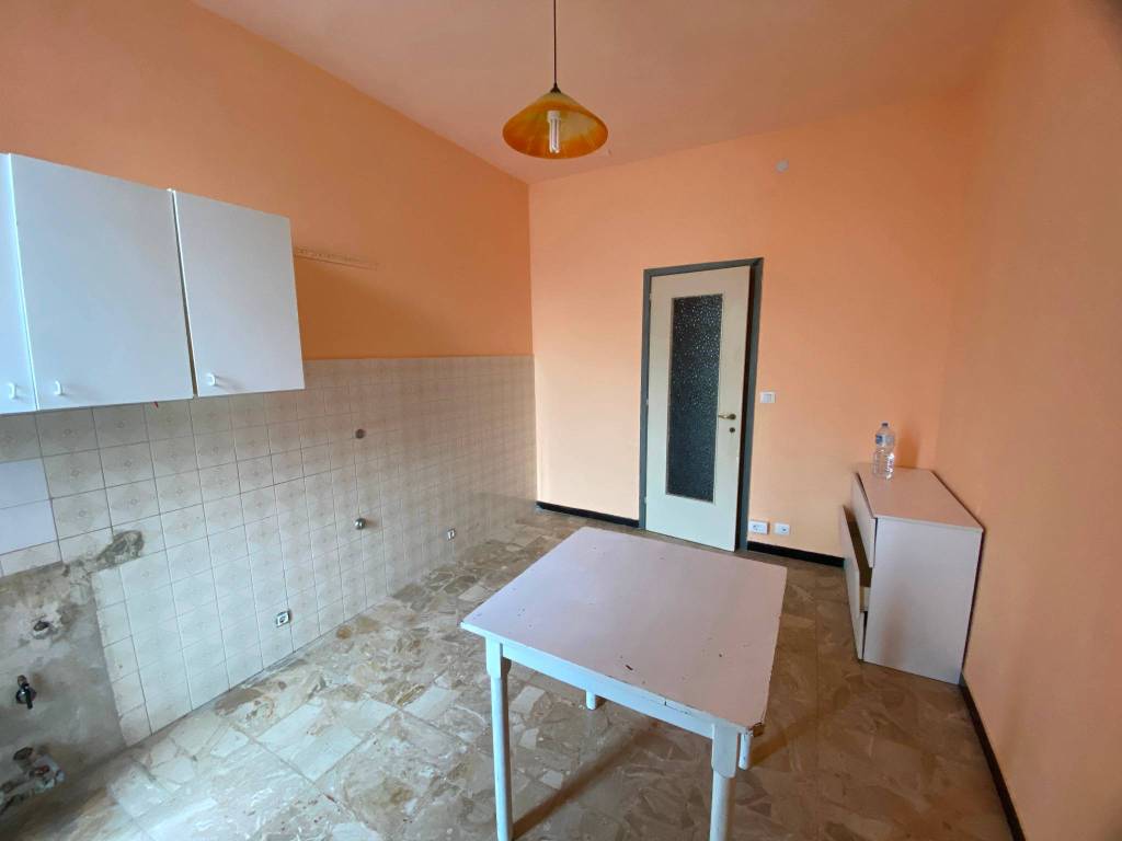 Appartamento a Alessandria in Via Giacomo Antonio De Giorgi, 13 - Foto 3