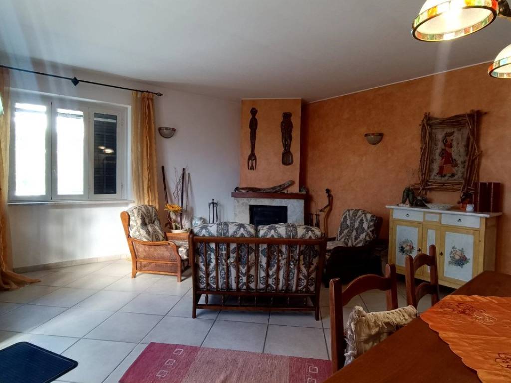 Appartamento a Broccostella in VIA PESCA - Foto 3