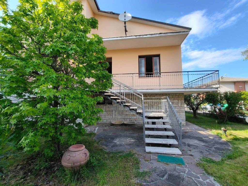 Villa a Pergola in Via Giacomo Puccini, 1 - Foto 4