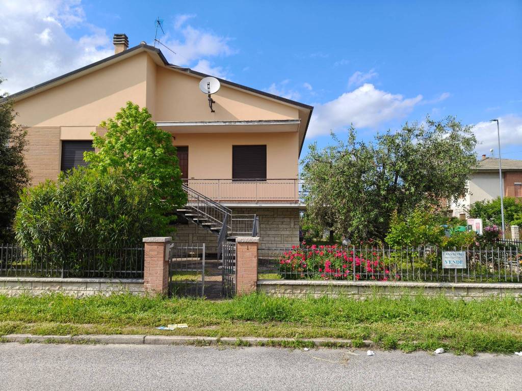 Villa a Pergola in Via Giacomo Puccini, 1 - Foto 5