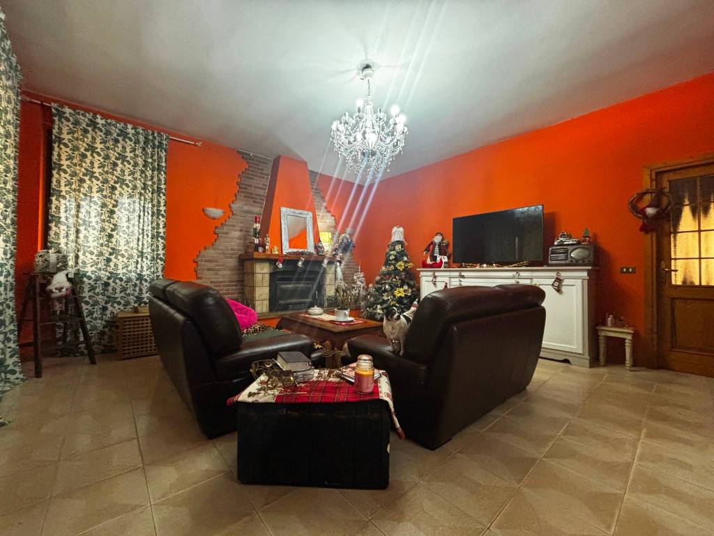 Villa a Spessa in Via delle Dalie, 9 - Foto 3