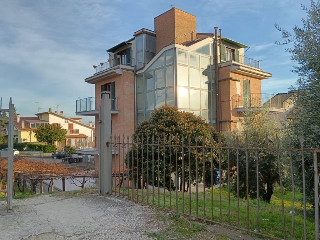 Villa a Amelia in via delle rimembranze, 45 - Foto 4