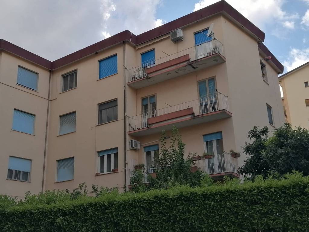 Appartamento a Lamezia terme in Viale dei Mille, 76 - Foto 2