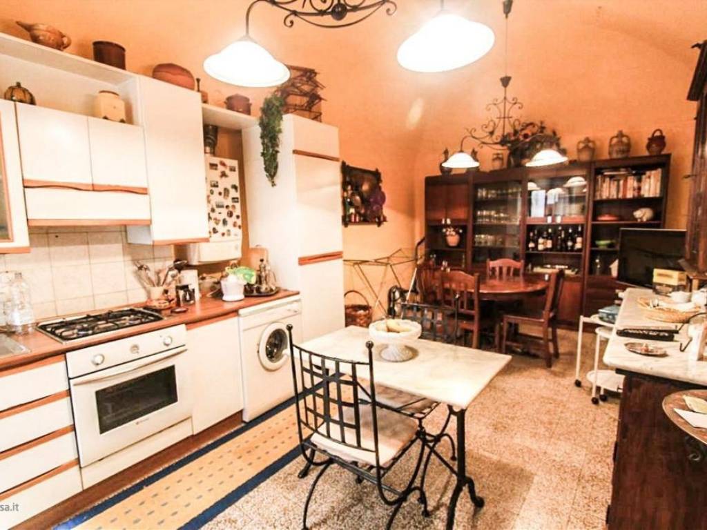 Appartamento a Sarzana in Via Domenico Fiasella - Foto 2