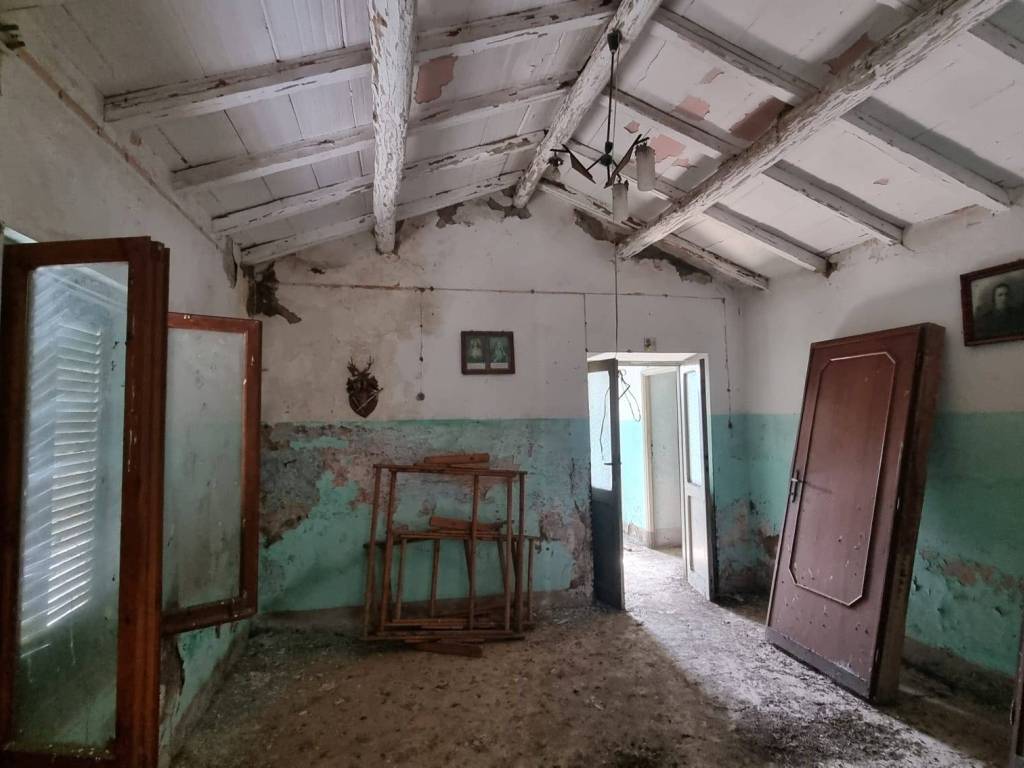 Villa a Cisterna di latina in Via Colle Marcaccio - Foto 5