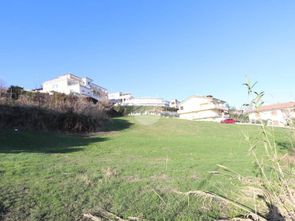 Terreno a Tortoreto in Via C. Rosa, 2 - Foto 2