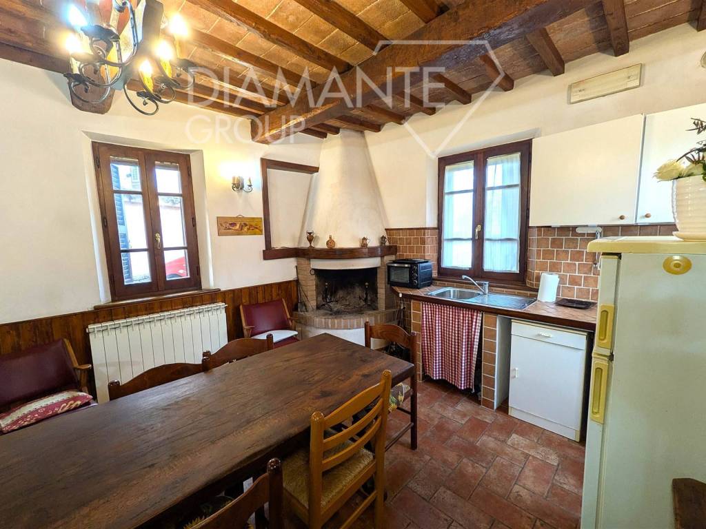 Casa indipendente a Castiglione del lago in Panicarola - Foto 4
