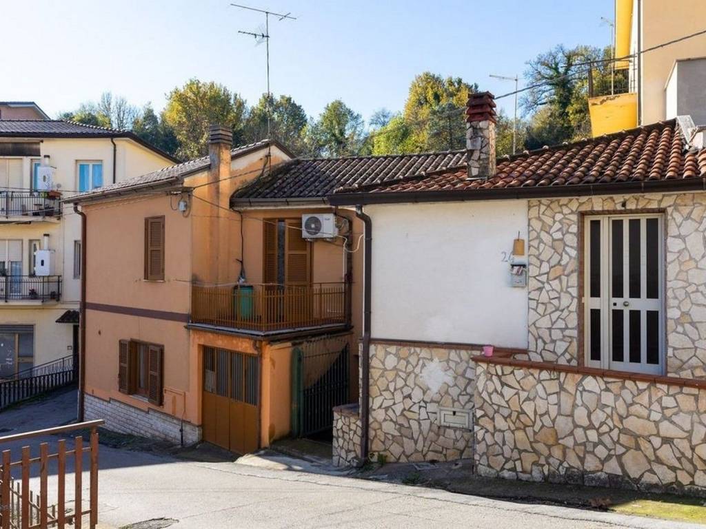 Villa a Ceccano in Via Rifugio, 21 - Foto 3