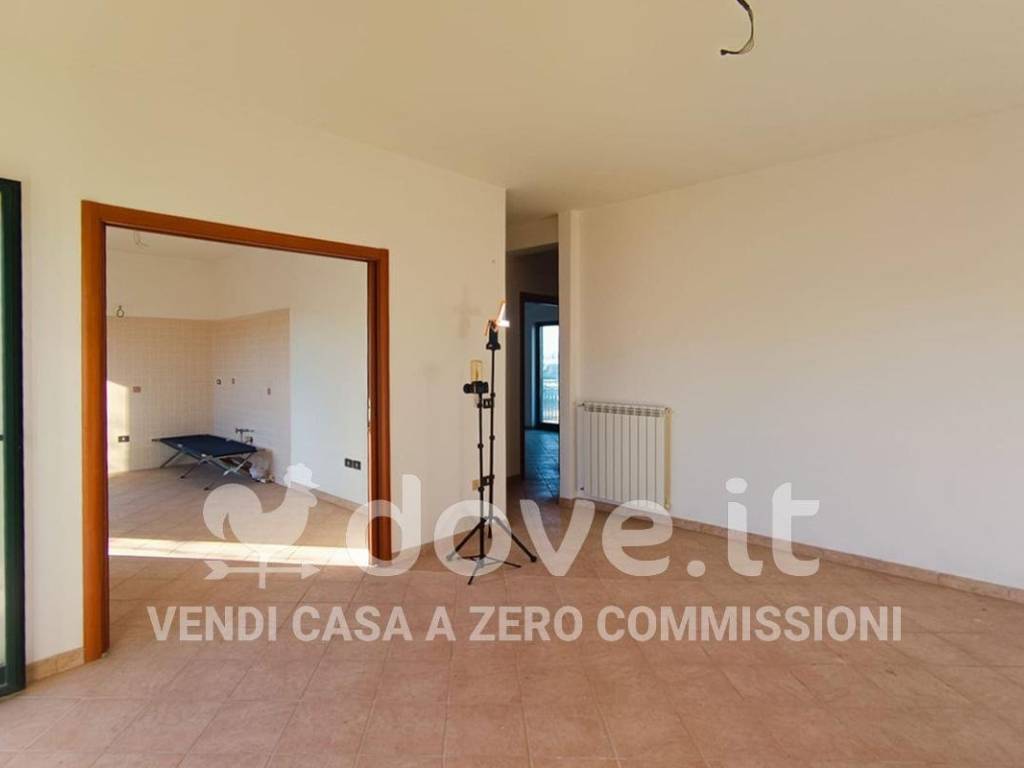 Appartamento a Amorosi in Via Cavarena, 92 - Foto 2