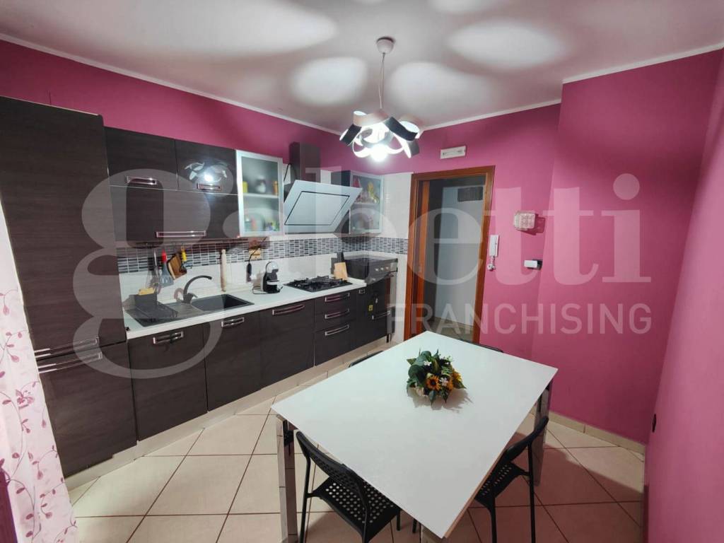 Appartamento a Taranto in PIAZZA G.B.TEDESCO, 23 - Foto 3