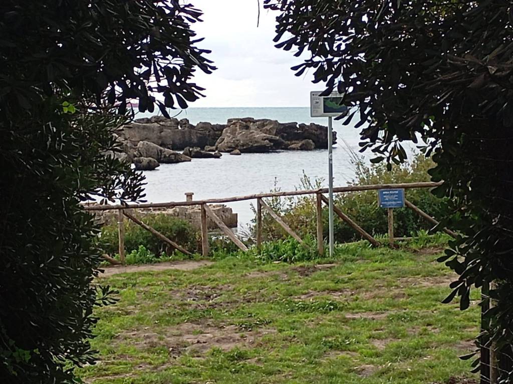 Villa a Formia in Via del Porticciolo Romano, 39 - Foto 3