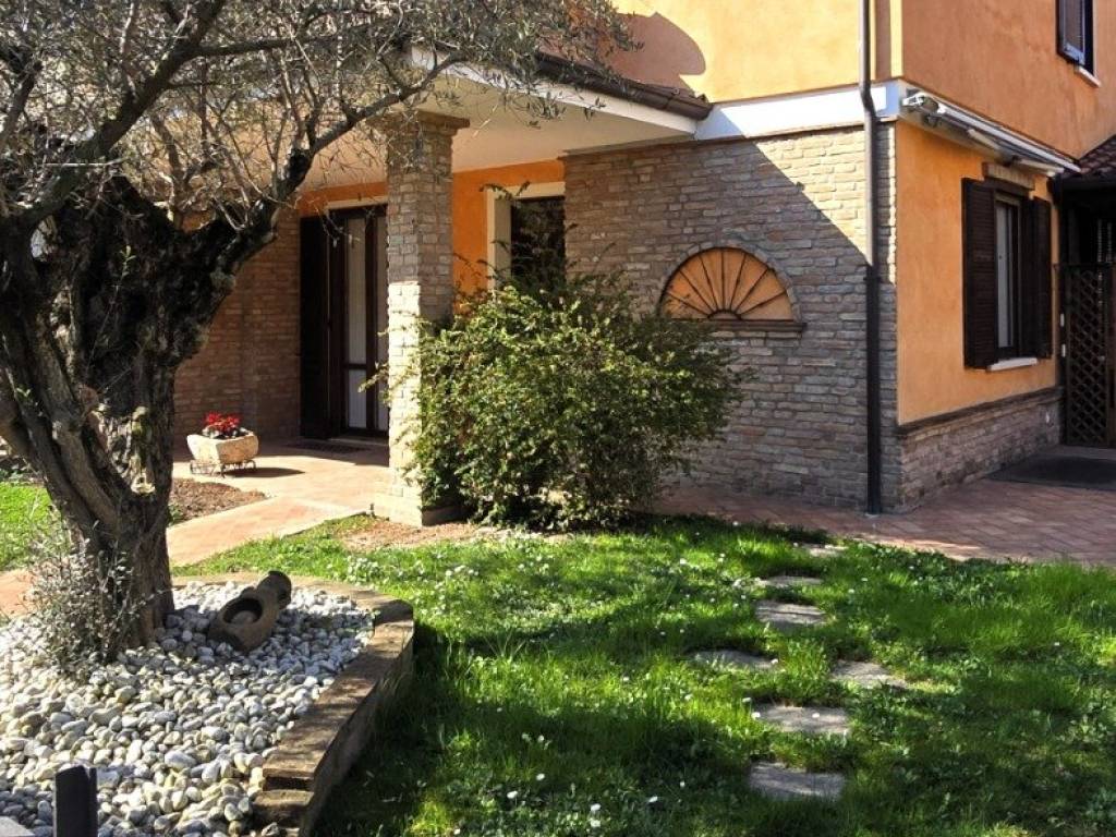 Villa a Castel mella in Via Onzato - Foto 2