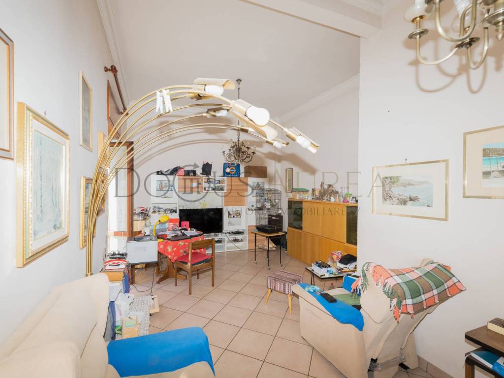 Appartamento a Salerno in Piazza Vittorio Veneto, 21 - Foto 2