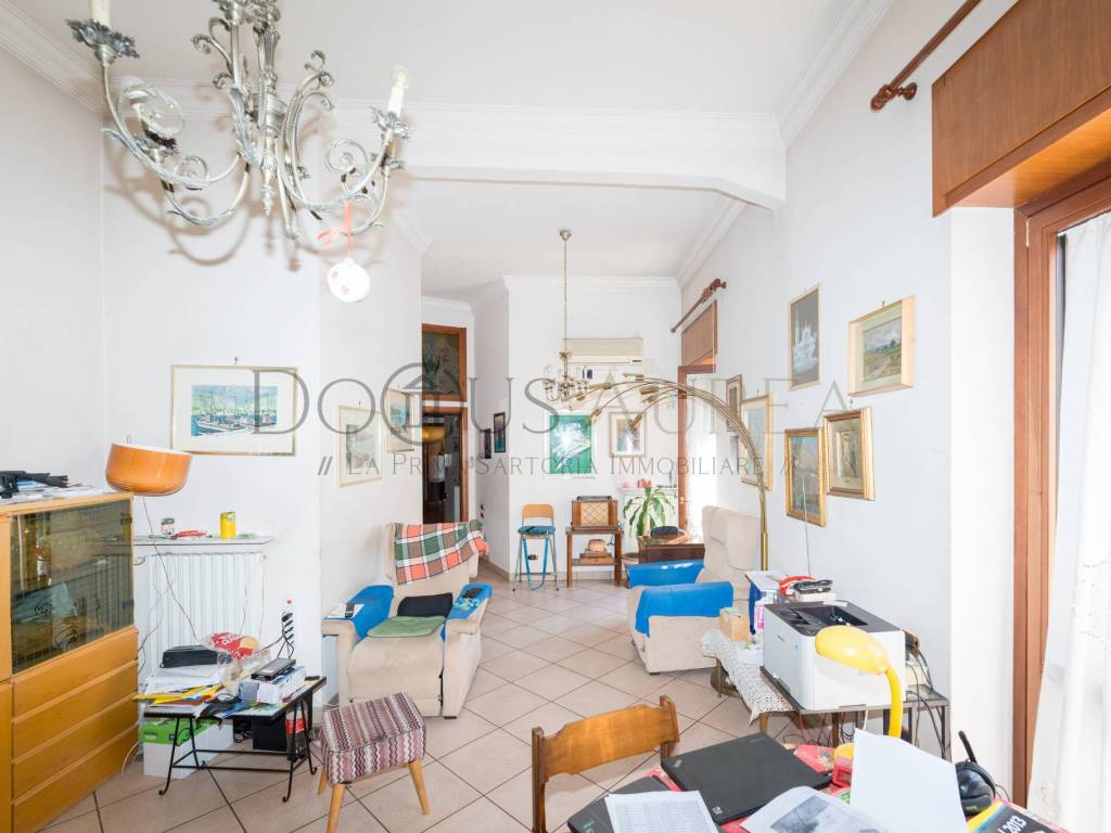 Appartamento a Salerno in Piazza Vittorio Veneto, 21 - Foto 3