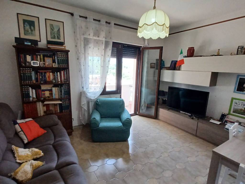 Appartamento a Ceccano in Via del Boschetto - Foto 4