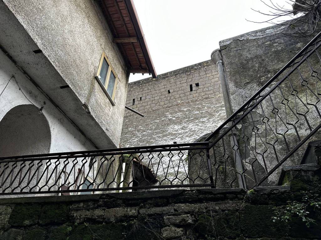 Appartamento a Durazzano in VIA PIE' DI CAALE 37 - Foto 2