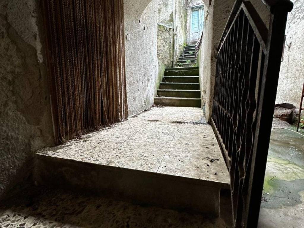 Appartamento a Durazzano in VIA PIE' DI CAALE 37 - Foto 4