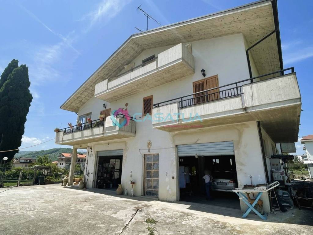 Villa a Castellalto in Via Salaria Superiore, 61 - Foto 2