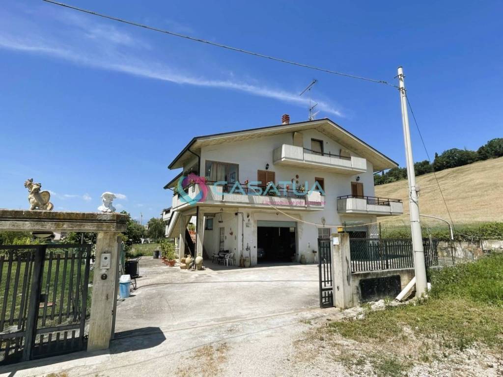 Villa a Castellalto in Via Salaria Superiore, 61 - Foto 3