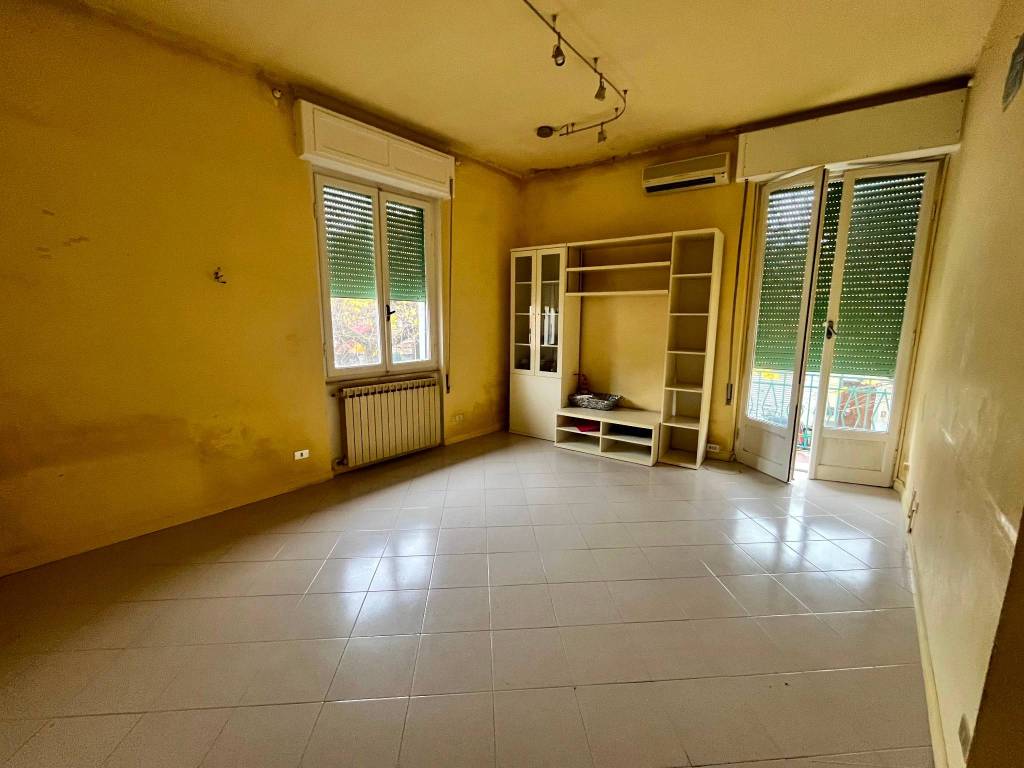 Appartamento a Sarzana in Via Pietro Gori - Foto 3