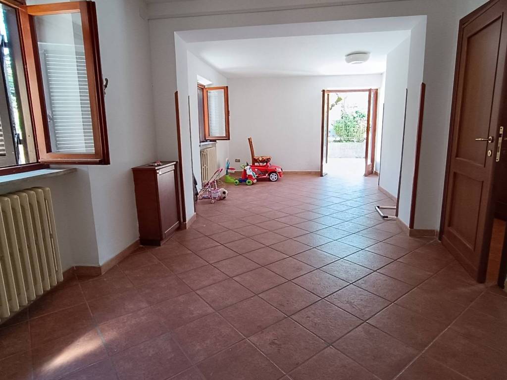 Villa a Ceccano in Via San Francesco d'Assisi, 107 - Foto 2