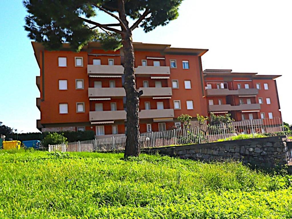 Appartamento a Loano in Via Bergamo - Foto 2