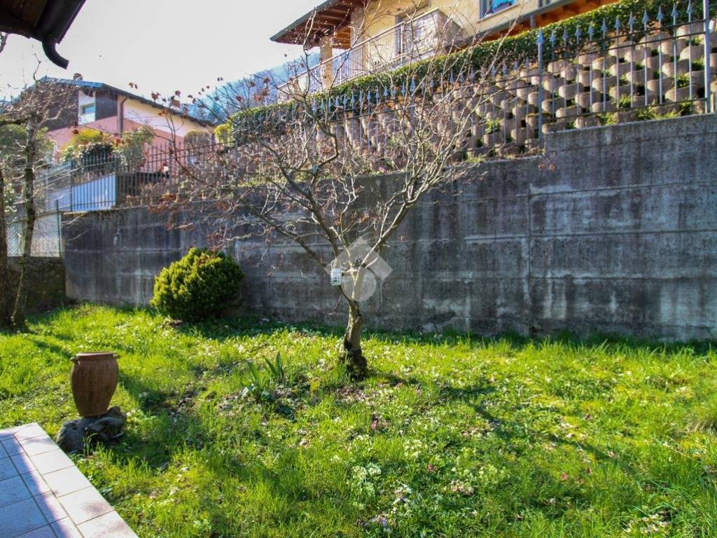 Casa indipendente a Agnosine in Via Guglielmo Marconi - Foto 2