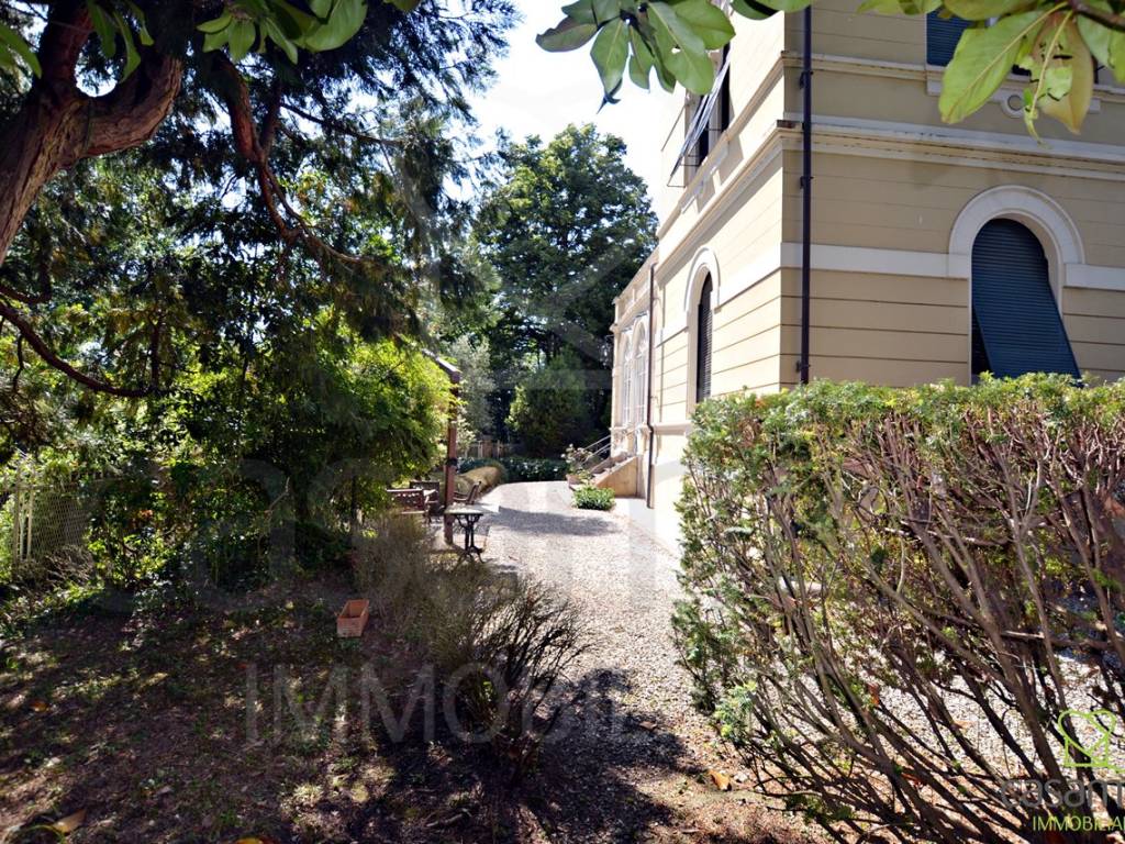 Villa a Lucca in Via delle Nubache - Foto 4