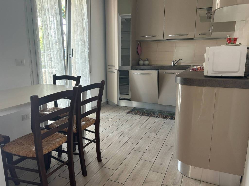 Villa a Riccione in Corso Fratelli Cervi - Foto 5