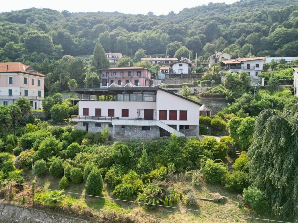 Villa a Belgirate in Via Alla Masseria S.N.C. - Foto 2