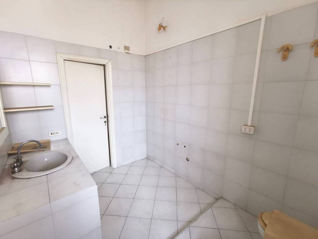Appartamento a Cagliari in Via Sidney Sonnino - Foto 3