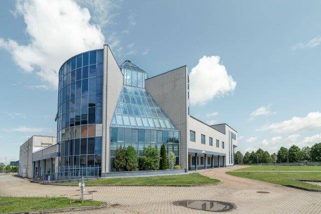 Palazzo / stabile a Cuneo in Via Fratelli Ceirano, 3 - Foto 2