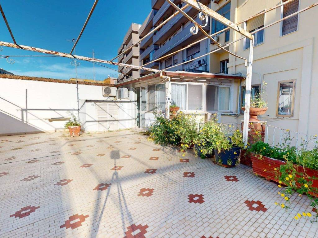 Appartamento a Cagliari in Via Giovanni Battista Tuveri - Foto 2