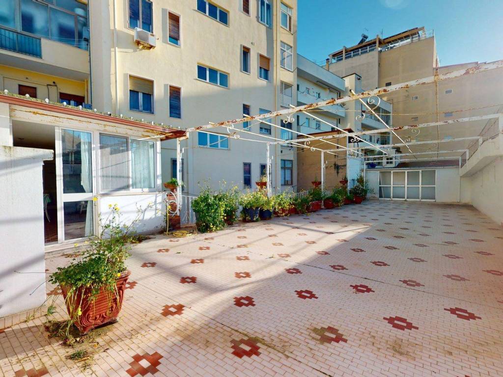 Appartamento a Cagliari in Via Giovanni Battista Tuveri - Foto 3