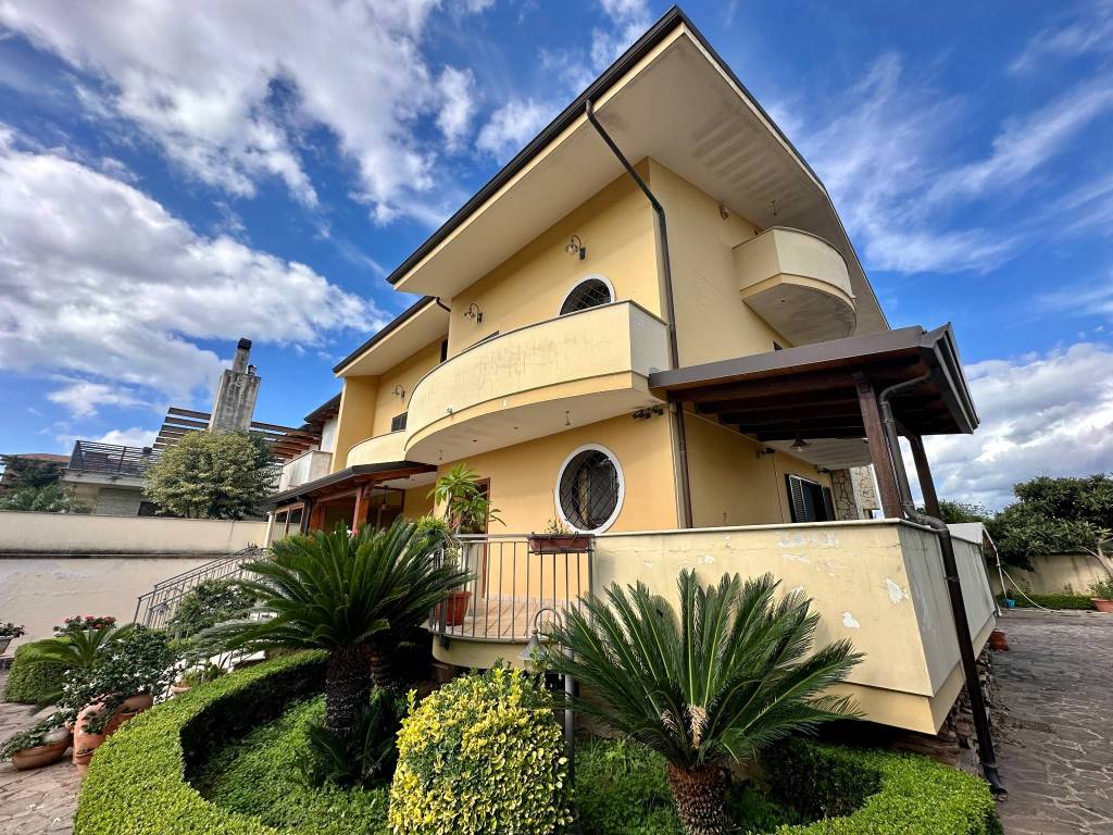 Villa a Sparanise in Via Mazzeo - Foto 2